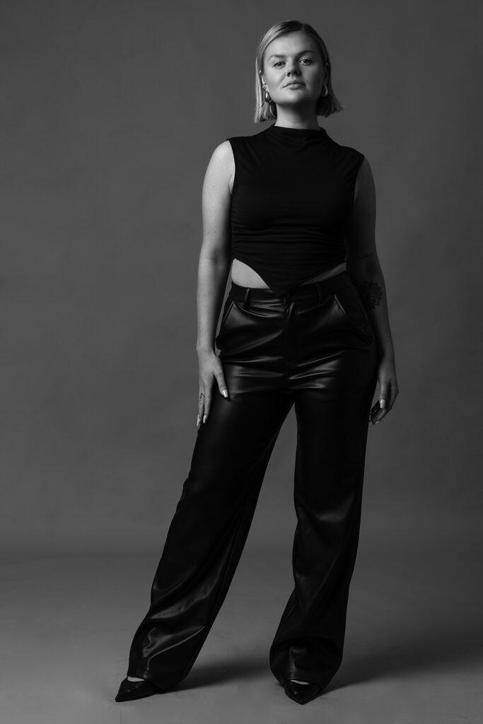Scarlett Warrior - Independent Woman